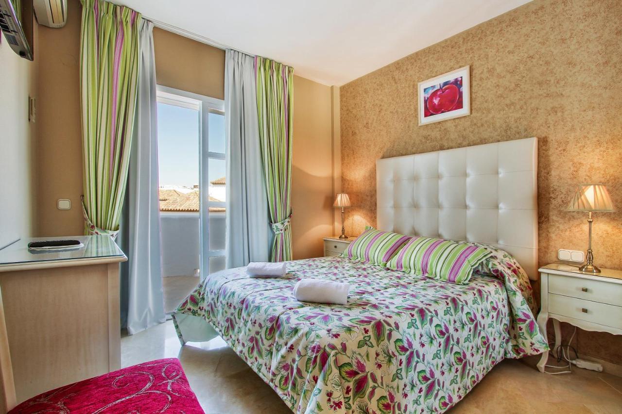 Matchroom Country Club Resort Фуeнхирола Екстериор снимка